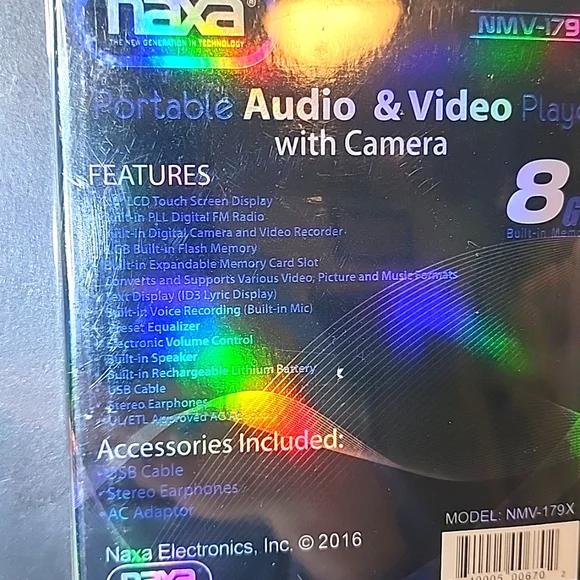 NAXA Digital Portable 8GB Camera ,Audio & Video Player NEW - Picture 5 of 7